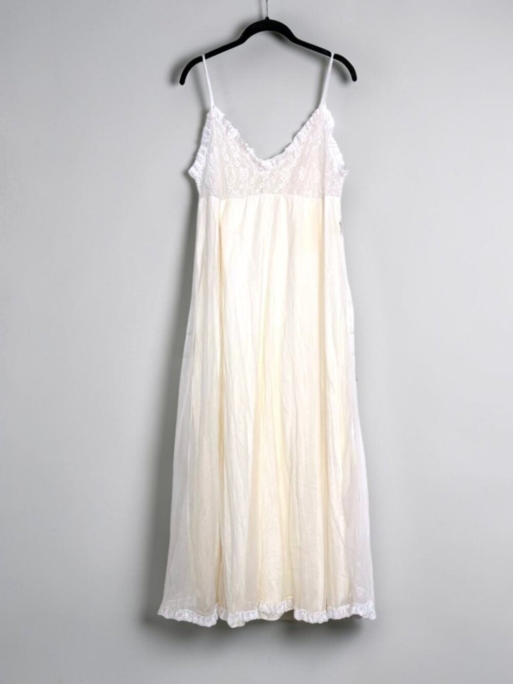 Vintage 80s-90s Romantic Angel Ivory Lace Bridal Sheer Gown Nightgown Lingerie L